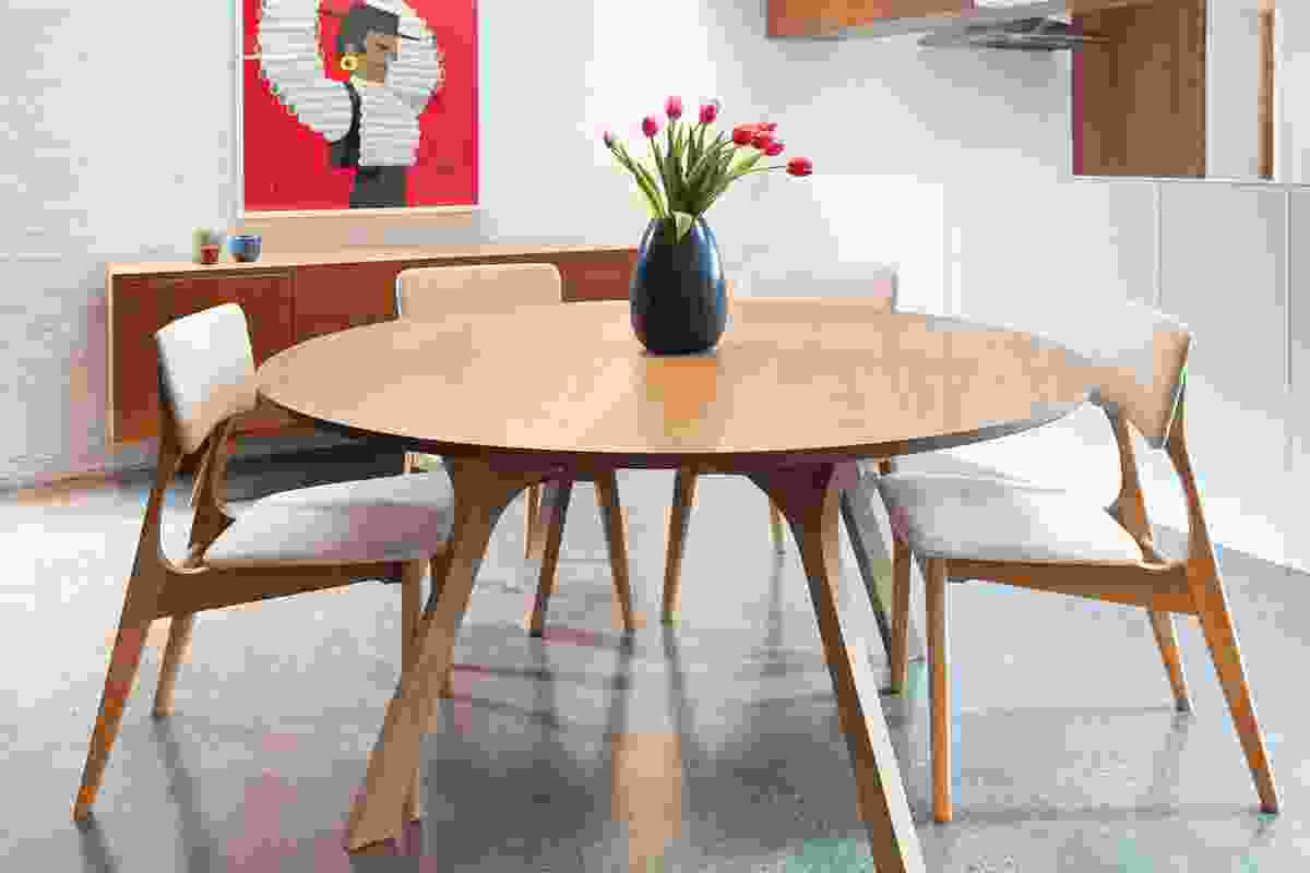 Lyssna round dining table and Yo dining chairs by George Harper.