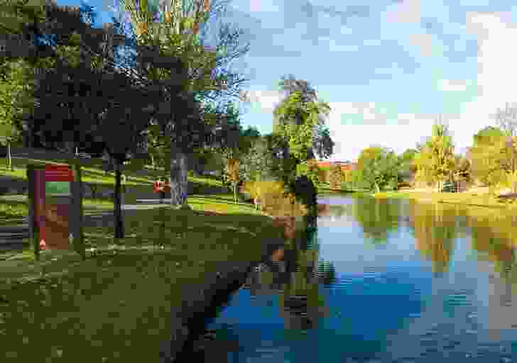 River Torrens Study by Hassell and Partners and Land Systems (now Hassell), 1979.