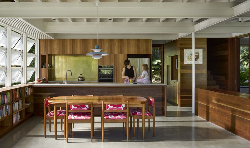 Raising the bar: Bardon Undercroft House | ArchitectureAu