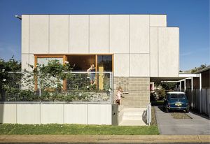 Waratah Secondary House by Anthrosite.