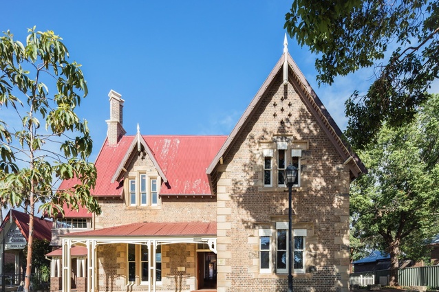 Macaria Gallery by Dunn and Hillam Architects.