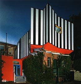 Niagara Gallery, Richmond, 2001.