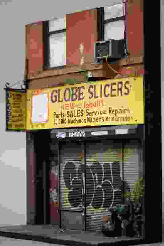 Globe Slicers recreates a building in the Bowery neighbourhood of New York City and features graffiti by Sory, Staino, Seedr, Sefu, Hitop, Crown and Skuf, used with permission.