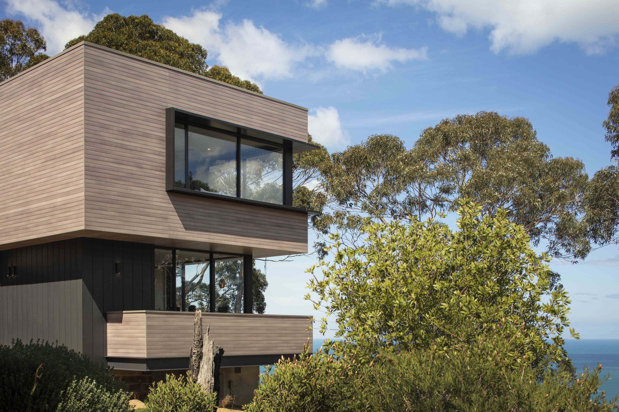 Aluminium cladding designs by DecoClad | ArchitectureAu