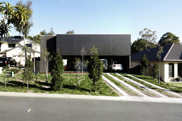 Bisley Place House by James Russell Architect.