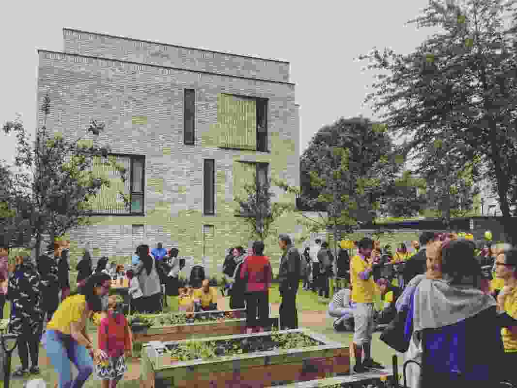 Celebrating "Growing Communities" at Vaudeville Court by Levitt Bernstein as part of the 2015 London Festival of Architecture. Levitt Bernstein explores way of influencing the urban housing model and addressing broader social needs. 