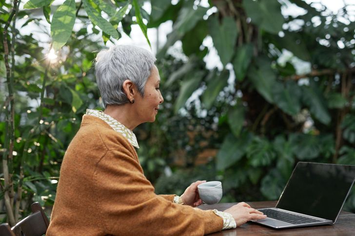 Managers and women are among those most likely to work flexibly.