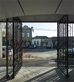  View from the arcade through decorative metal gates to Kerr Street. Image: Peter Bennetts. 