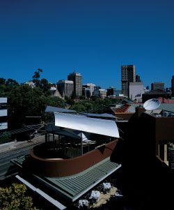 Parasite Roof, the Union Hotel, North Sydney,
1998. Photographer: Anthony Browell.