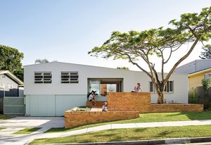 Cantala Avenue House by ME.